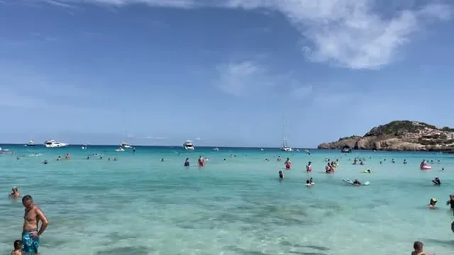 Clear beach water from Sara's Palma de Mallorca holiday